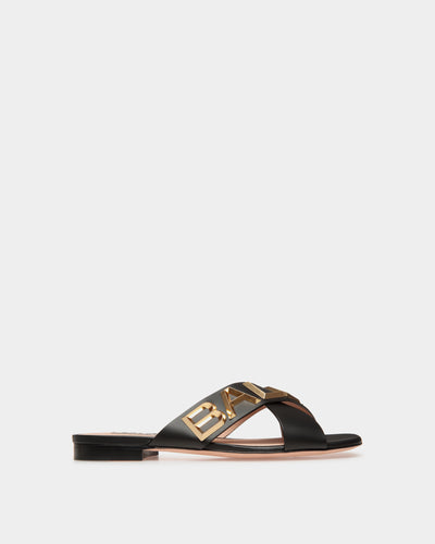 Larise Flat - Slides