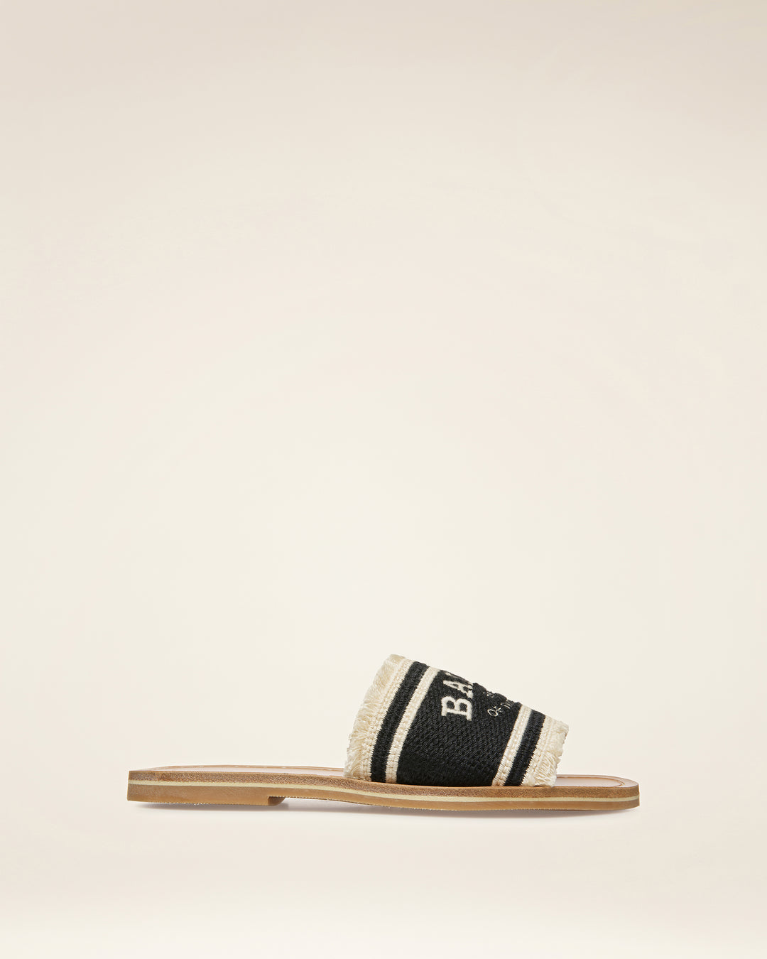 BIANKA_20FLAT_901F_1080x.jpg?v