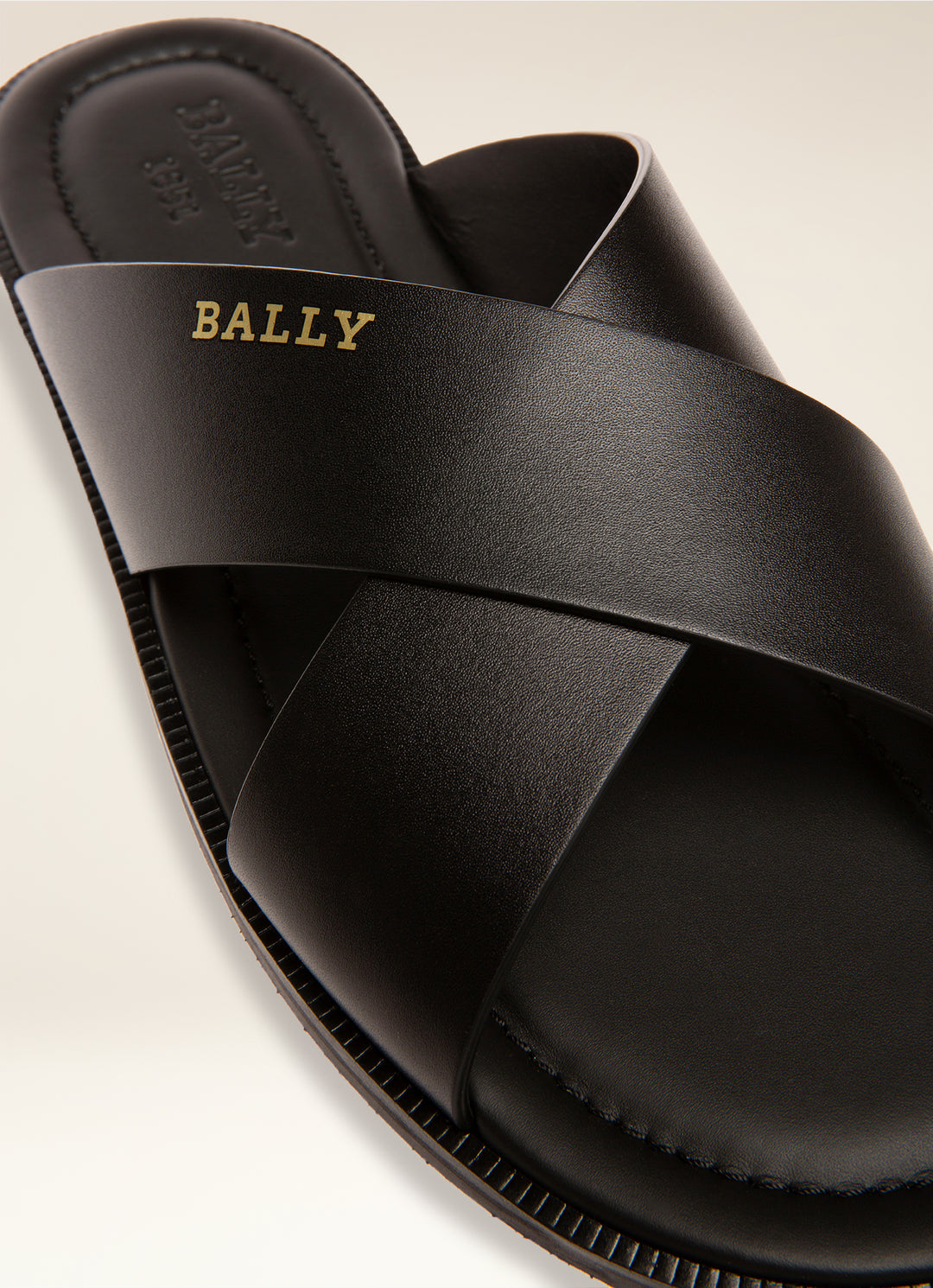 Apparel \u0026 Accessories\u003eShoes