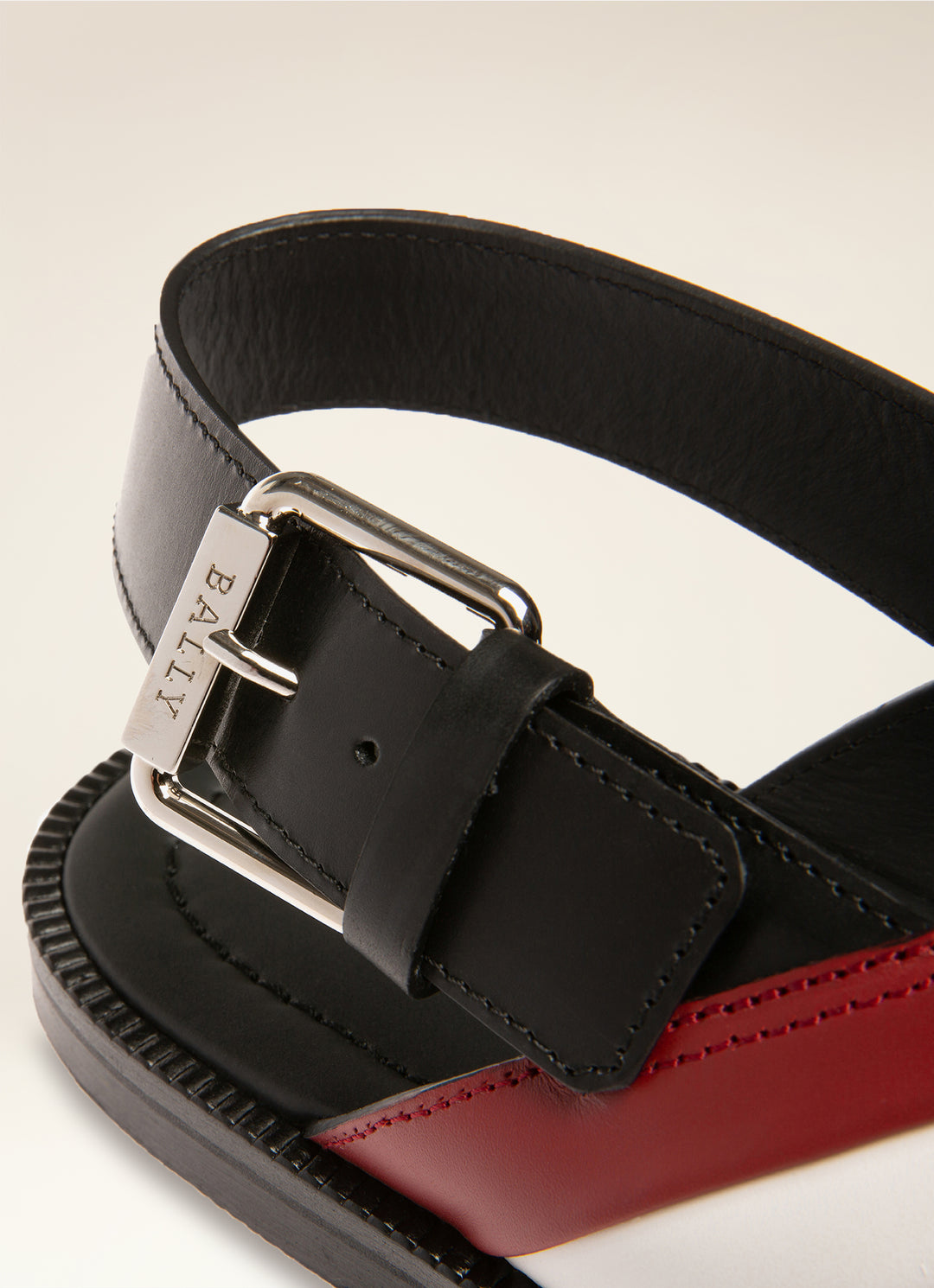 Apparel & Accessories>Shoes
