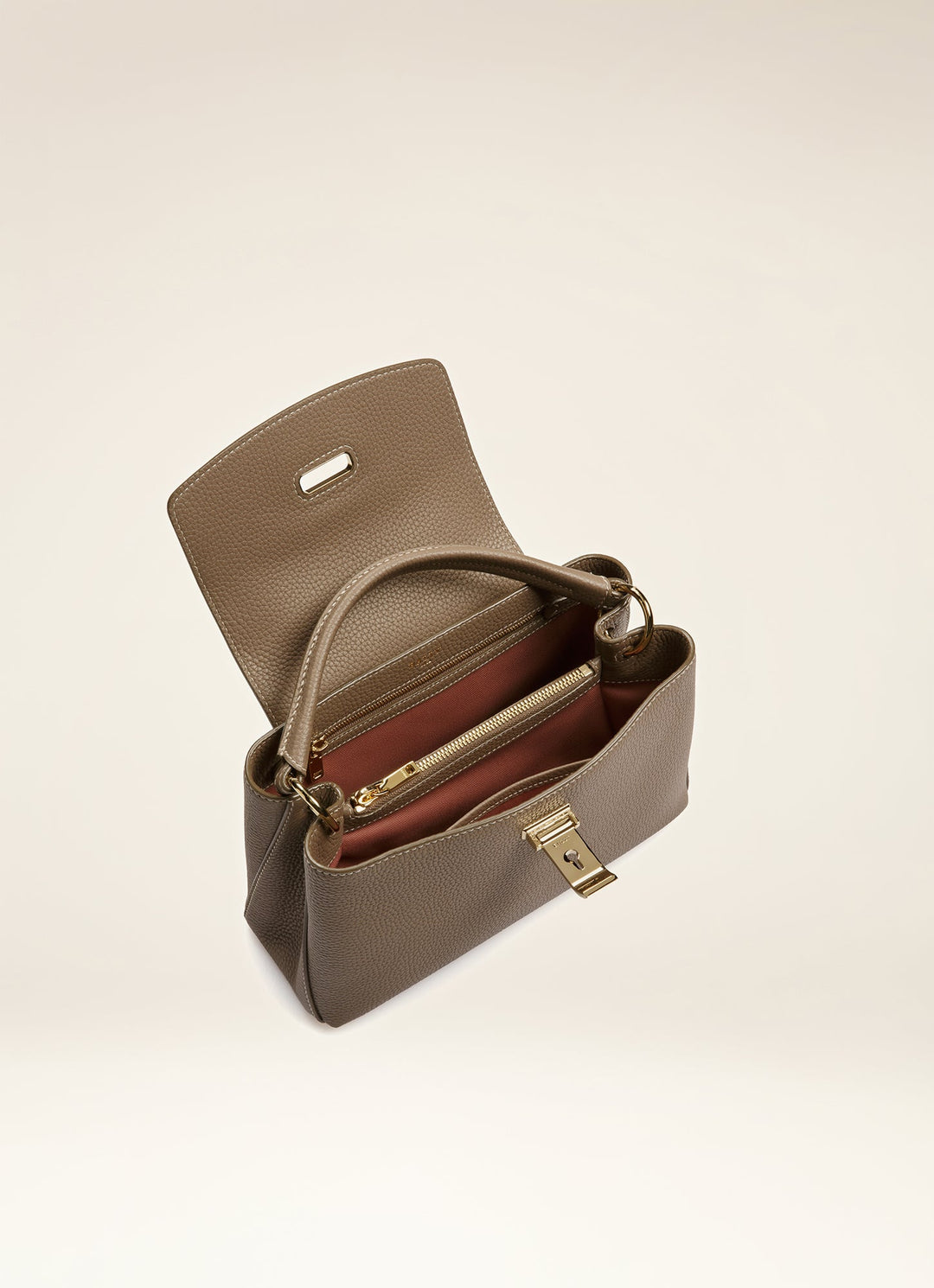 「新品」 BALLY Lenya/10 Apparel & Accessories>Handbags, Wallets & Cases>Handbags