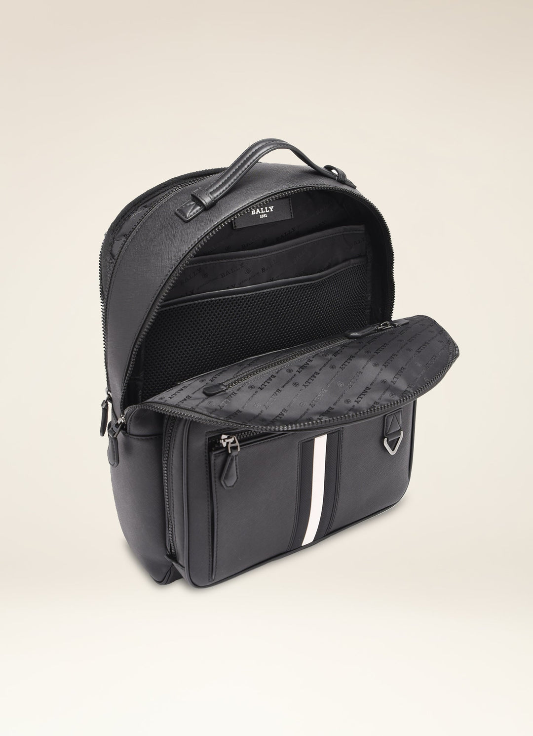 BALLY：Black leather Mavrick（リュック） BALLY：Black leather